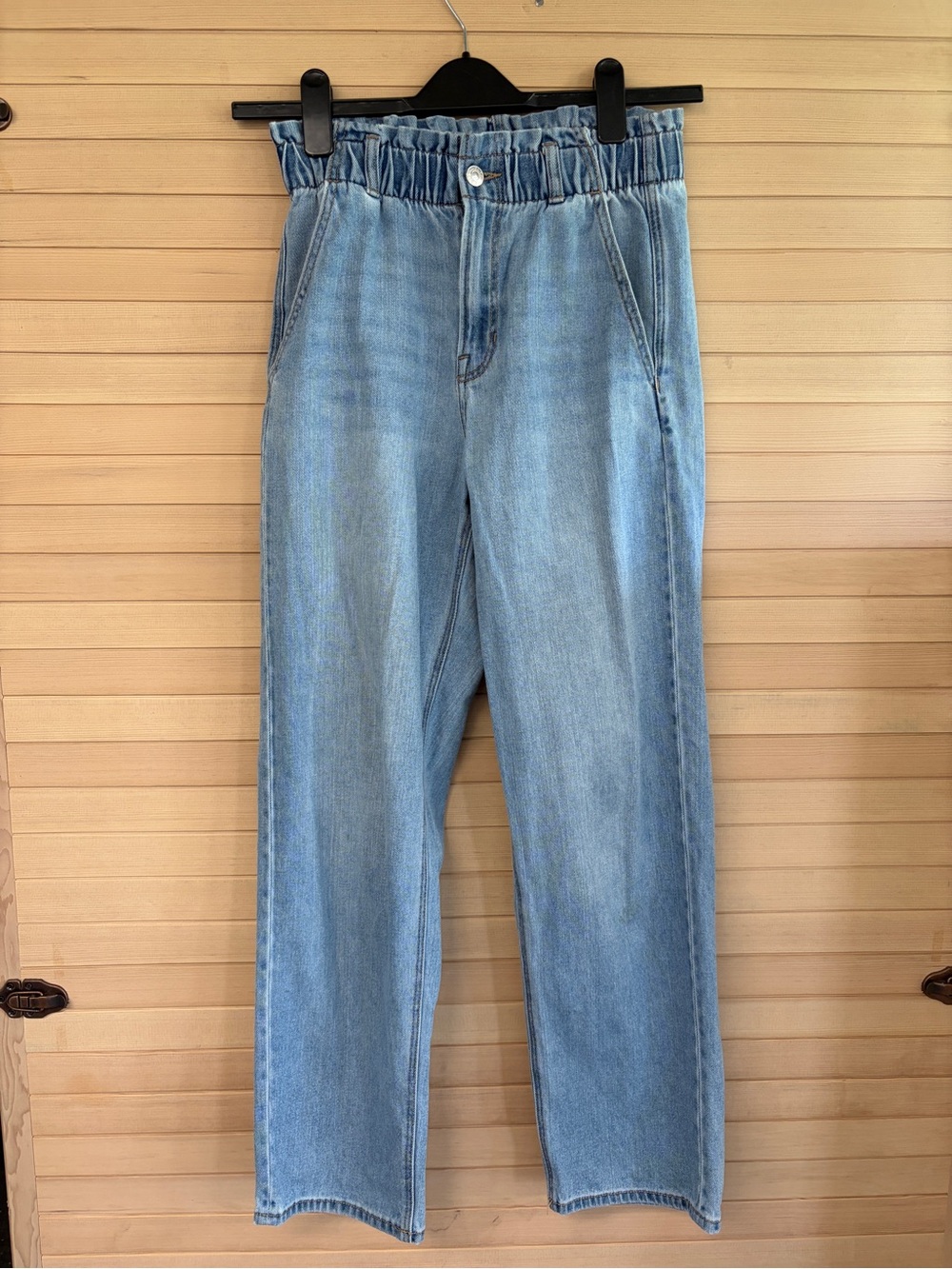 American Eagle Paperbag Waist Jeans size 6 short